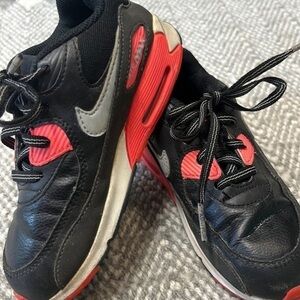 Nike‎ Air Max pink and black toddler shoes size 10